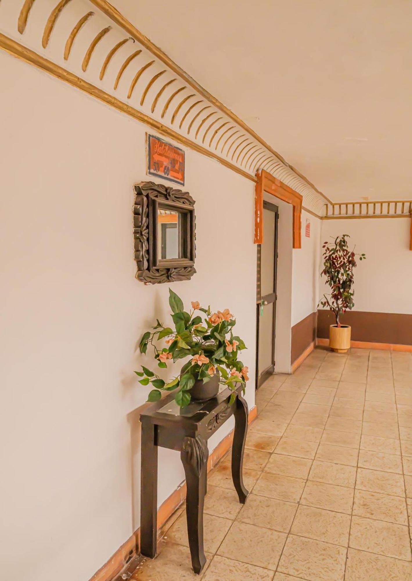 Hotel Zapotlan Ciudad Guzman Dış mekan fotoğraf