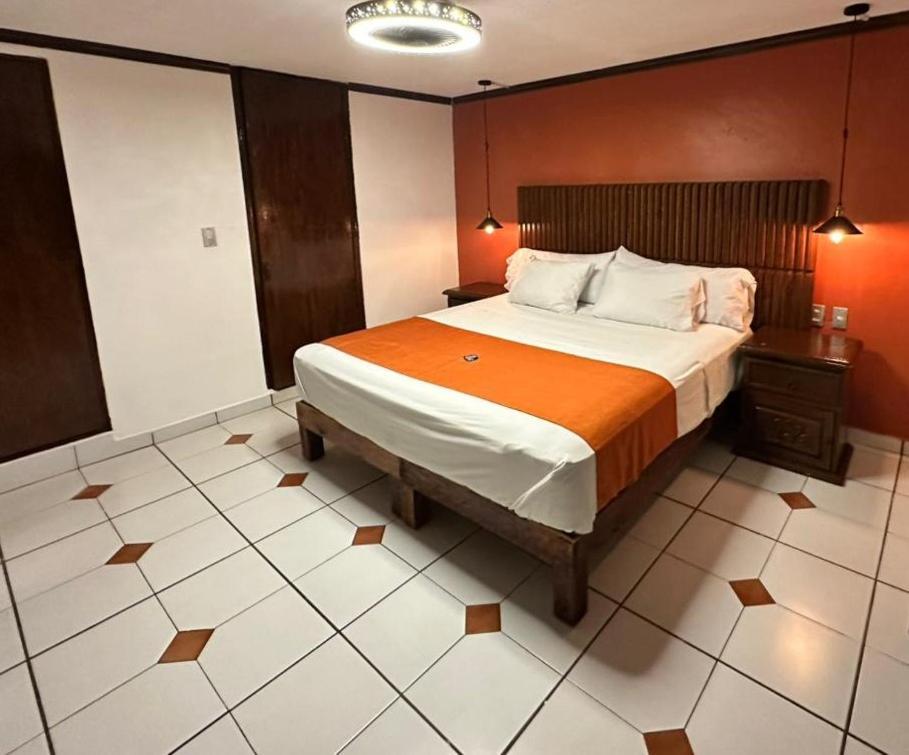 Hotel Zapotlan Ciudad Guzman Dış mekan fotoğraf