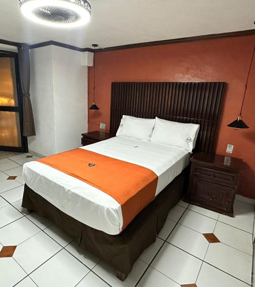 Hotel Zapotlan Ciudad Guzman Dış mekan fotoğraf